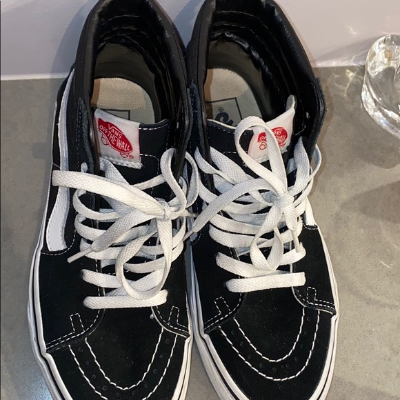 Vans - Picture 4 of 6